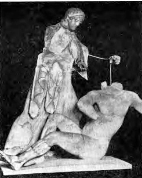 Афины. Гекатомпедон. Фронтонная скульптура позднейшего храма