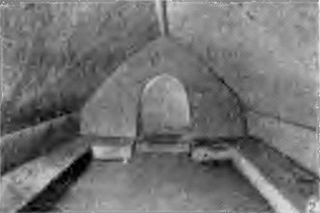 Черветери. Некрополь Бандитачча. Интерьер гробницы-Хижины, VII в. до н. э.