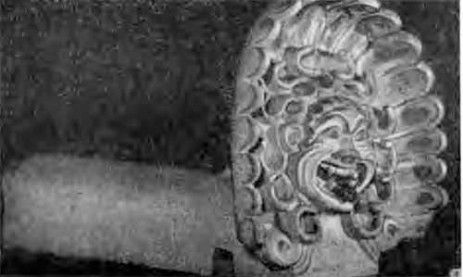 Терракотовые детали этрусских храмов: Вейи. Антефикс с маской Медузы Горгоны