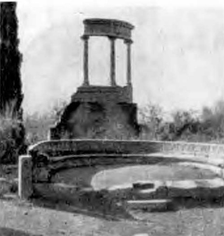 Современный вид мавзолея Истацидиев и гробницы Эсквилии Поллы
